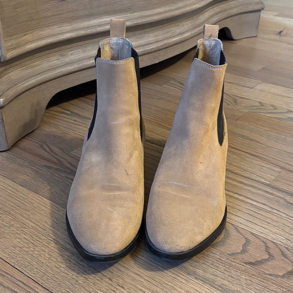 Treasure & Bond Tan Suede Chelsea Ankle Boots